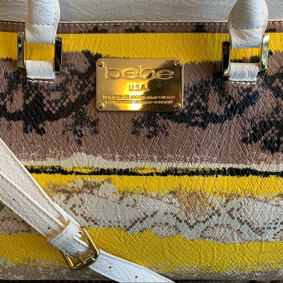 Hand Bag - Picture 3 of 12